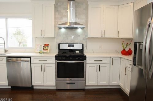 15 Carlton Dr, Montclair NJ  07043-2603 exterior