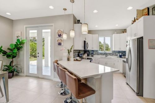 510 16 St, Naples FL 34117-9420 exterior