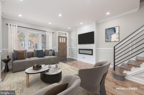 1621 10th St, Philadelphia PA 19148-1132 exterior