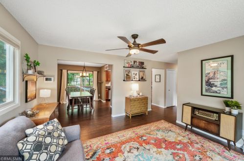 583 Burlington Rd, Saint Paul MN  55119-5322 exterior