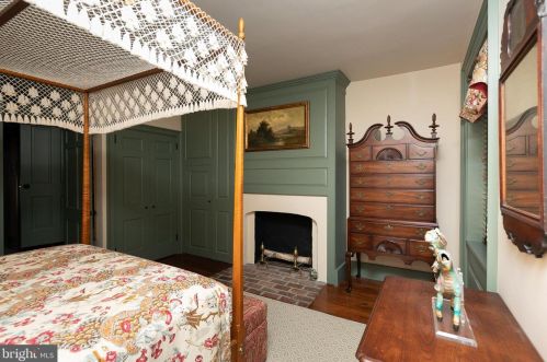 302 2nd St, Philadelphia PA 19148-1945 exterior