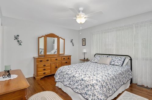 5454 Langsworth Dr, Saint Louis MO 63129-3625 exterior