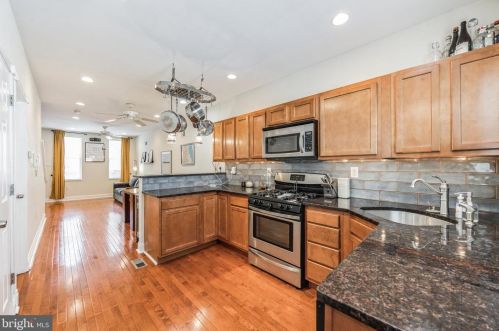 1115 Cantrell St, Philadelphia PA 19148-3026 exterior