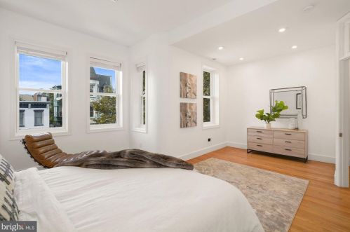 1329 10 St, Washington DC 20002-3718 exterior