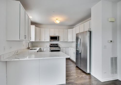 1924 Lotus Ave, Chicago IL 60639-1435 exterior