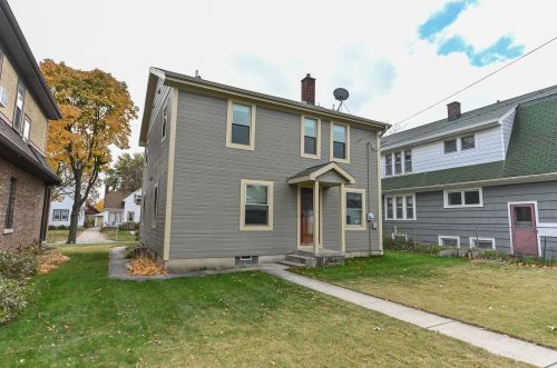 8324 Gridley Ave, Milwaukee WI 53213-3041 exterior