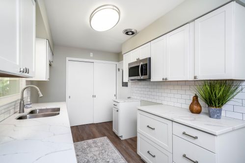 133 Espanola Ave, Kalamazoo MI  49004-1101 exterior