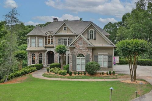 8069 Kenstone Ct, Atlanta GA 30350-4160 exterior