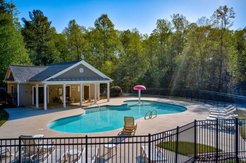 5120 Chastain Way, Gainesville, GA 30507-8148