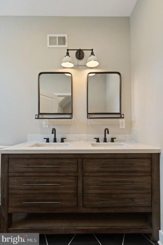 1508 Colorado St, Philadelphia PA 19145-2911 exterior