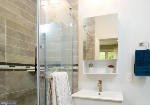 184 Mansgrove Rd, Princeton NJ exterior