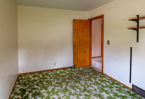 559 Oakcrest St, Wyoming MI exterior