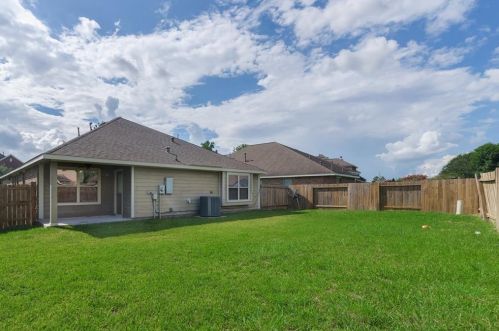 4731 Peninsula Gdn Way, Humble TX 77396-3055 exterior