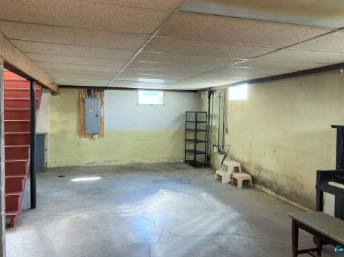 2533 Anderson Rd, Duluth MN 55811-5402 exterior