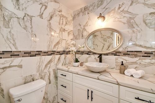 17522 Medford Ave, Tustin CA  92780-1922 exterior