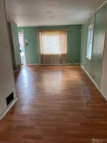 151 Rutgers St, New Brunswick, NJ 08901-3422