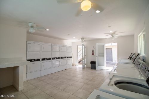 18202 Cave Creek Rd, Phoenix AZ 85032-1004 exterior