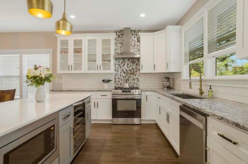 1863 Francis Ave, Atlanta GA  30318-2723 exterior