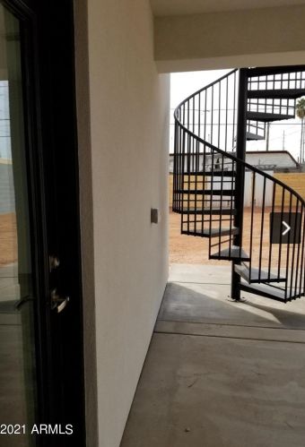 10637 16 Ave, Phoenix AZ 85021-7924 exterior