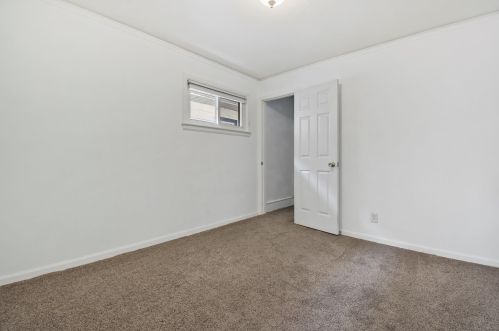 7314 Stevenson St, Milwaukee WI 53213-3649 exterior