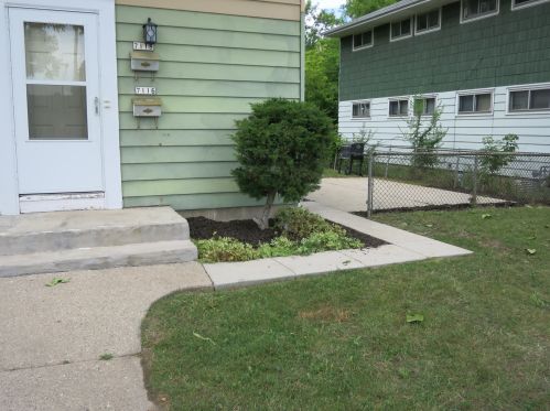 7116 Silver Spring Dr, Milwaukee, WI 53218-2935