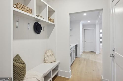 1266 Briardale Ln, Atlanta GA 30306-2624 exterior