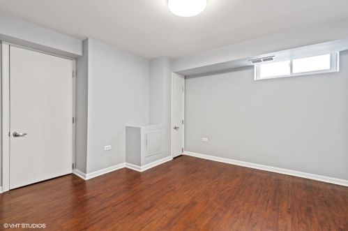 4815 Mulligan Ave, Chicago IL 60630-2921 exterior