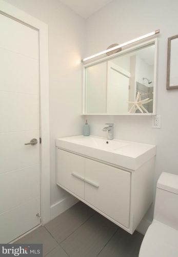 606 American St, Philadelphia PA 19140-5724 exterior