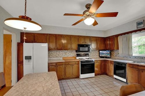 4412 Everlawn St, Pittsburgh PA 15122-2112 exterior