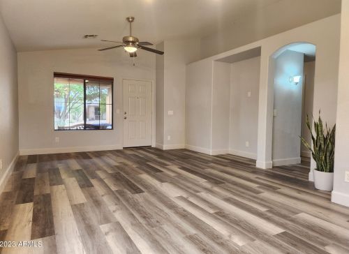 20205 34th St, Phoenix, AZ 85050-4827