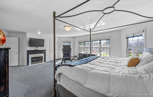 4408 Church Hl Ln, Bull Valley IL 60014-6582 exterior