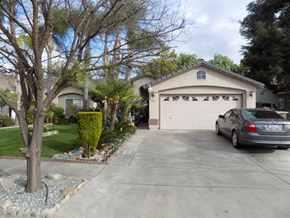 1147 Petaluma St, Tulare CA  93274-7626 exterior