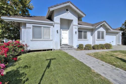 914 Estrella Ct, Concord, CA 94518-3415