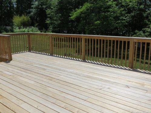 18 Earl St, Manchester CT  06040-4336 exterior