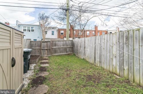 3322 Clay Pl, Washington DC 20019-1429 exterior