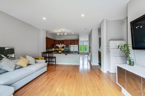 1709 George St, Chicago IL 60634-4701 exterior