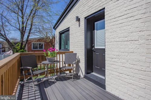 1101 44th Pl, Washington DC  20019-4906 exterior