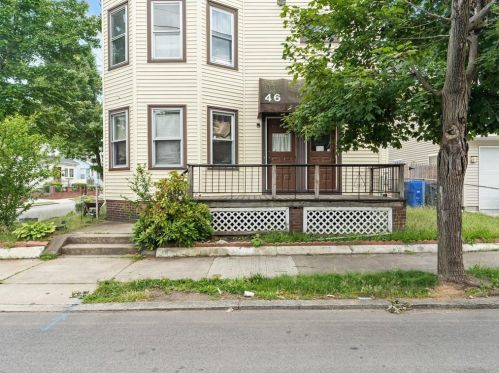 46 Spicer St, Providence, RI 02904-4461