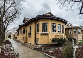 4900 Kenneth Ave, Chicago IL  60630-2619 exterior