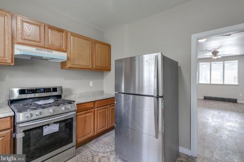 1941 30 St, Philadelphia PA 19121-1838 exterior