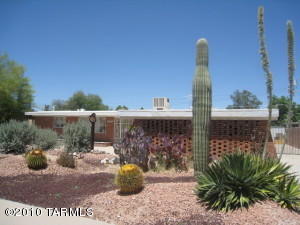 7201 34th St, Tucson AZ  85710-5724 exterior