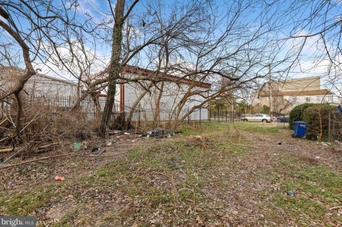1850 Capitol Ave, Washington DC 20002-1702 exterior