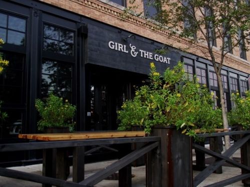 1500 Monroe St, Chicago IL 60607-2413 exterior