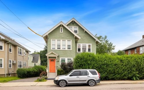 52 Metropolitan Ave, Boston, MA