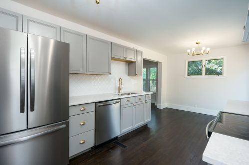 1315 Cork Street Ct, Kalamazoo MI  49001-4651 exterior