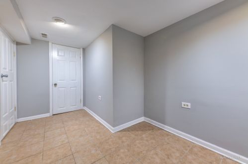 2522 Lexington St, Chicago IL 60624-3646 exterior