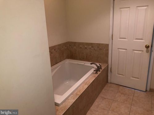 921 Gorgas Ln, Philadelphia PA 19150-3508 exterior