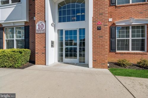 1022 Halifax Pl, Trenton, NJ 08619-2081