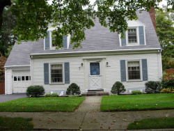 11 Woodhaven Rd, Newton MA  02468-1621 exterior