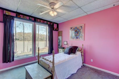 1398 Lakeshore Cir, Gainesville GA 30501-1500 exterior